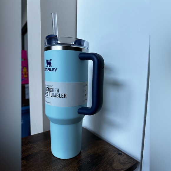 🇺🇸 Stanley x Target Exclusive WATERCOLOR BLUE 40oz tumbler - Picture 10 of 10